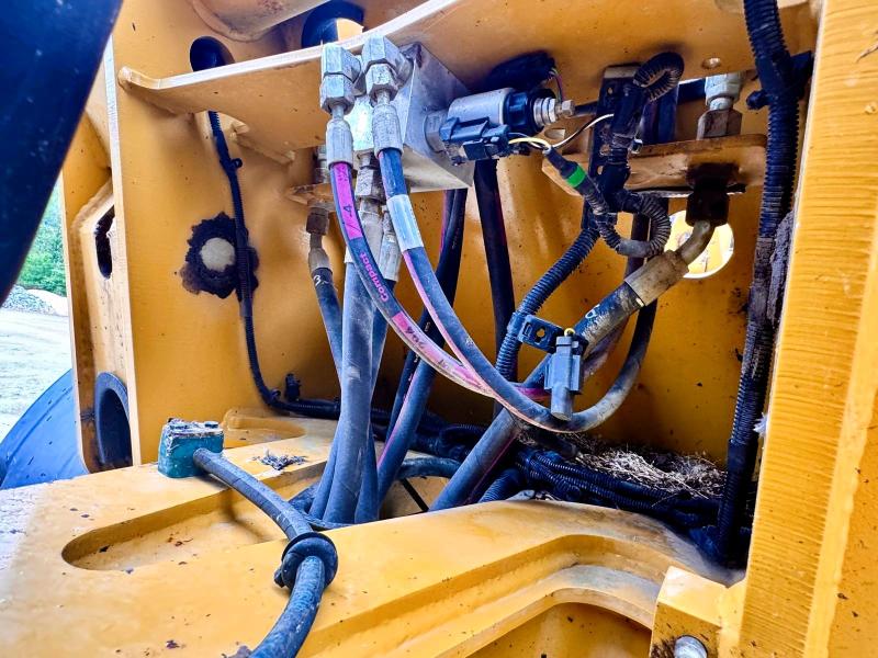 Chargeuse Caterpillar 906M Chargeuse sur pneus 6T