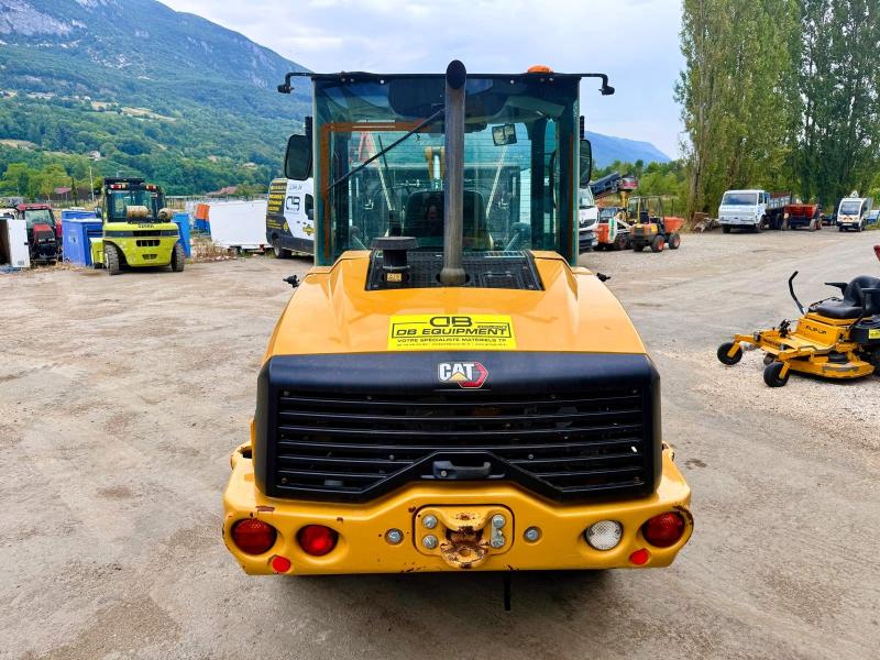 Chargeuse Caterpillar 906M Chargeuse sur pneus 6T