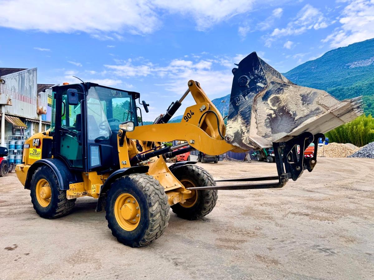 Chargeuse Caterpillar 906M Chargeuse sur pneus 6T
