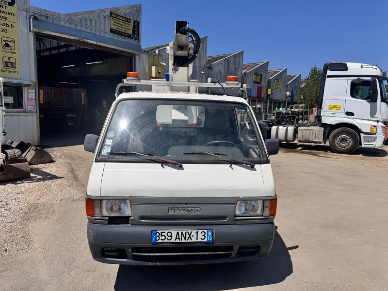 Utilitaire Mazda Bongo