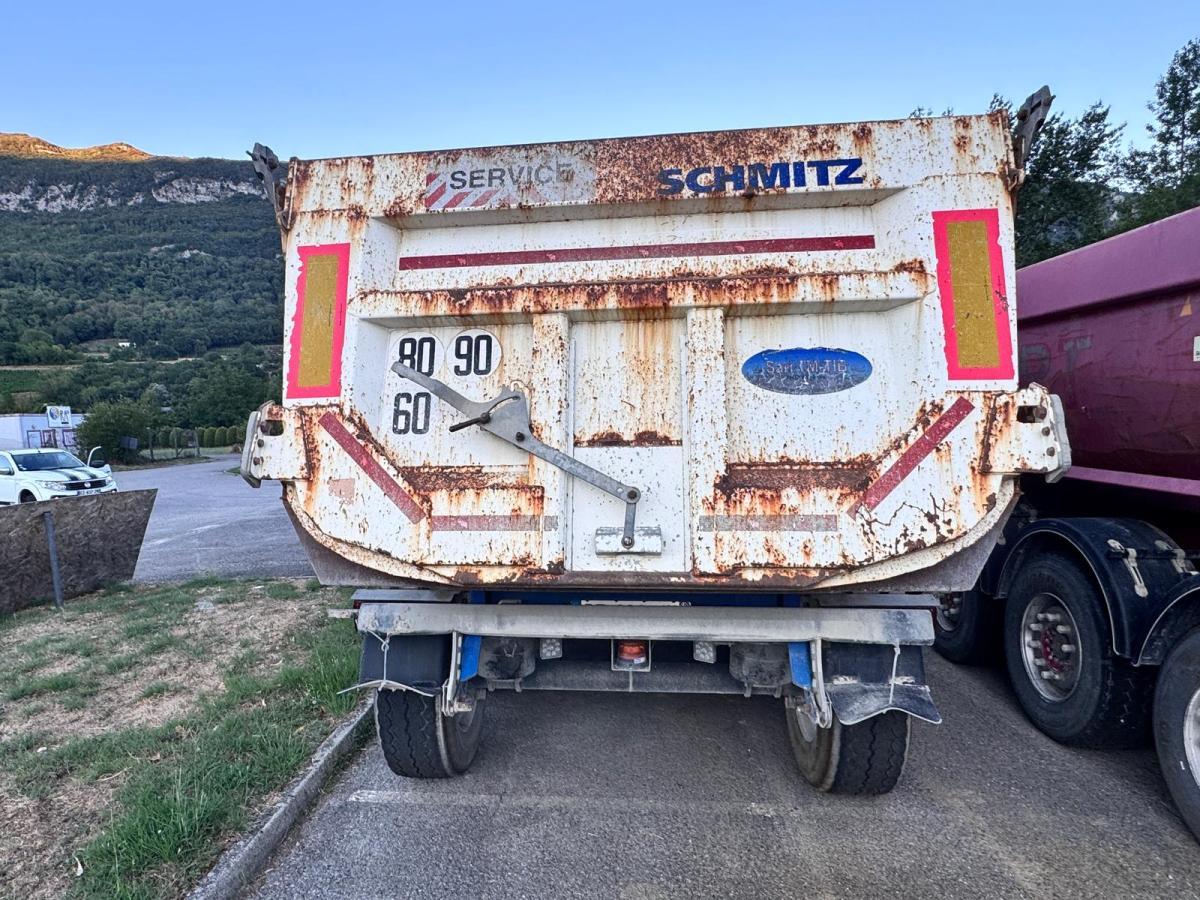 Semi-remorque Schmitz Cargobull SGF-S3 Semi-remorque benne TP acier