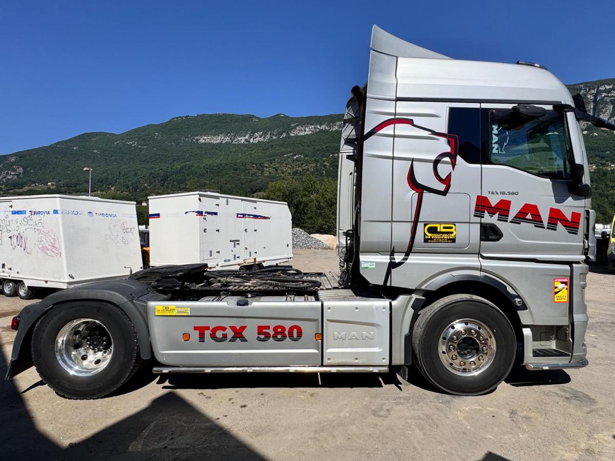 Tracteur MAN TGX 18.580 Tracteur routier EURO6 avec kit Hydraulique