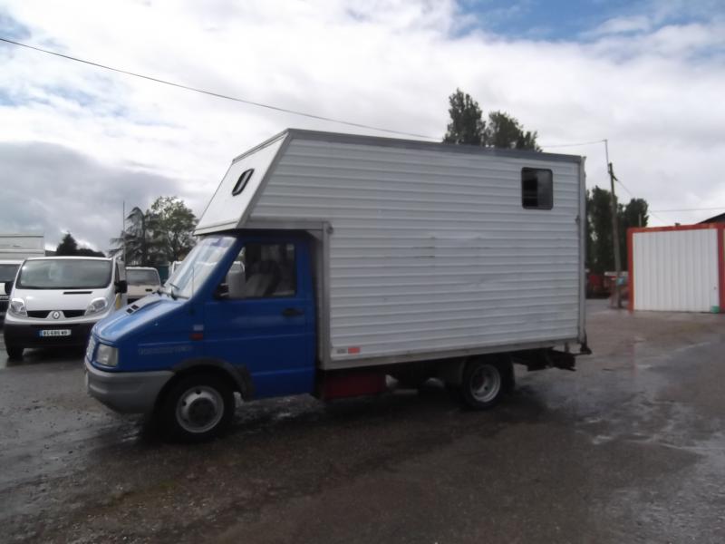Photo Iveco 35.10 BETAILLERE  image 1/1