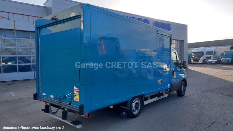Photo Iveco Daily 35S14 image 2/17