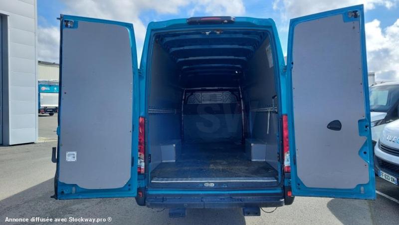 Photo Iveco Daily 35S14V image 3/9
