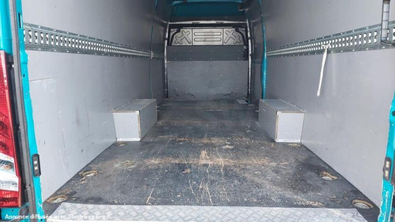 Photo Iveco Daily 35S14V image 4/9