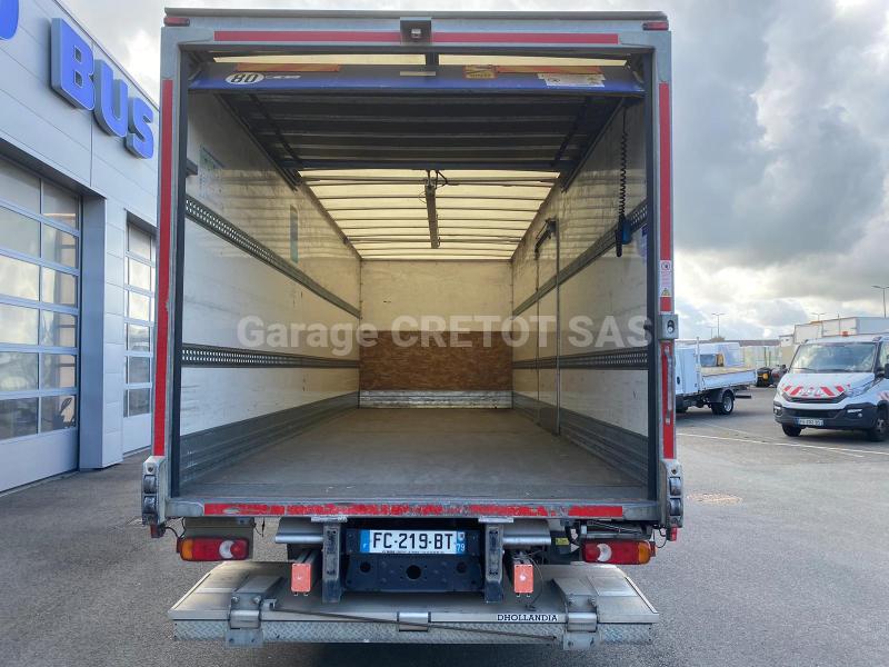 Fourgon Iveco Eurocargo ML 120 E 22 P Déménagement