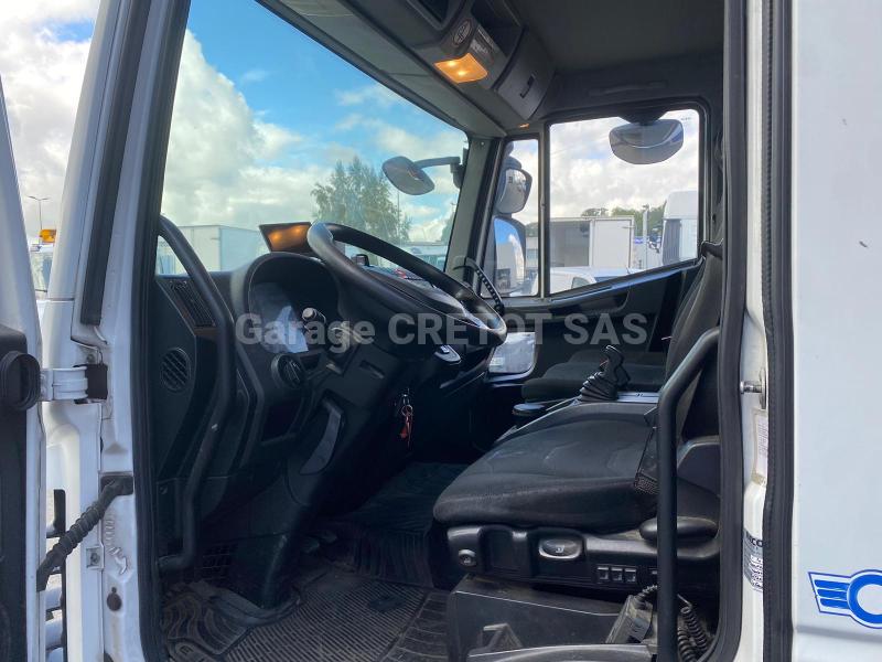 Fourgon Iveco Eurocargo ML 120 E 22 P Déménagement