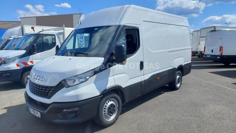 Utilitaire Iveco Daily 35S14V12 Fourgon Fourgon tôlé