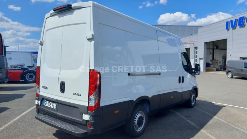 Fourgon Iveco Daily 35S14V12 Fourgon tôlé