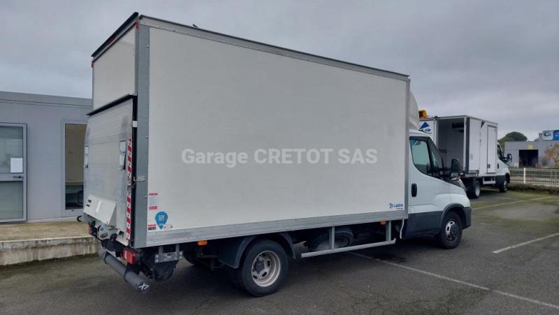 Caisse grand volume Iveco Daily 35C16