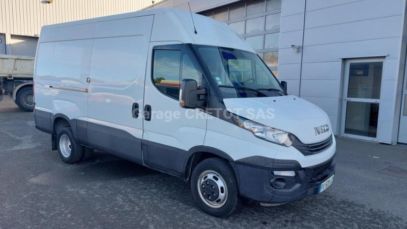 Fourgon Iveco Daily Fourgon tôlé