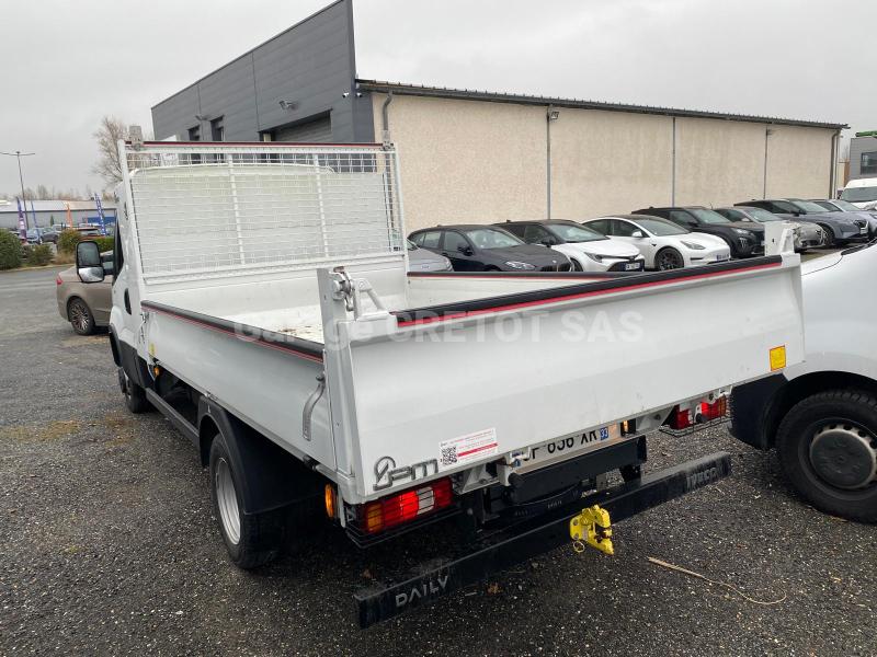 Benne Iveco Daily 35C16 Benne arrière