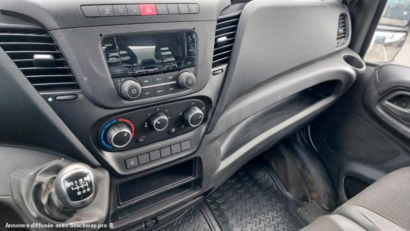 Photo Iveco Daily 35C16 image 7/8