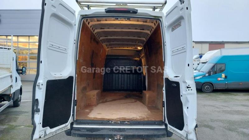 Fourgon Iveco Daily Fourgon tôlé