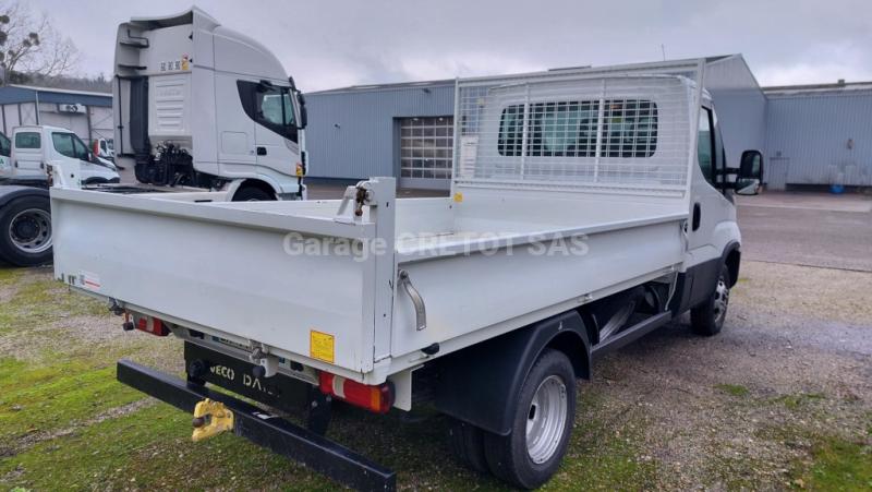 Benne Iveco Daily 35C14 Benne arrière