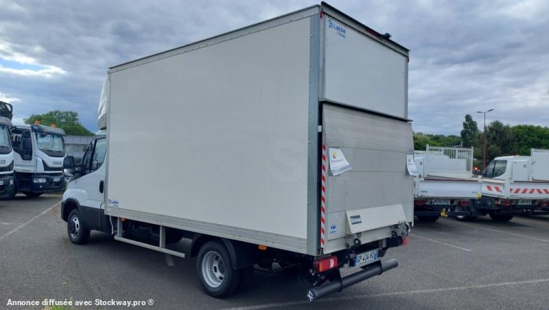 Photo Iveco Daily 35C16 image 2/14