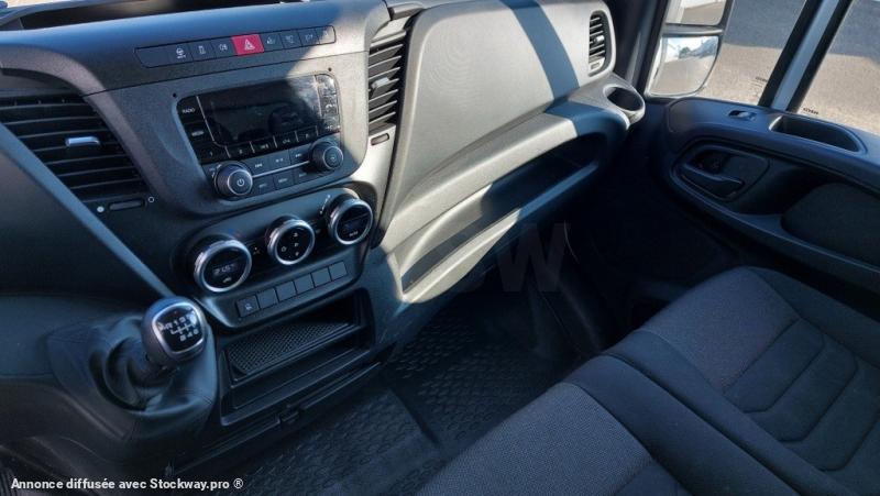 Photo Iveco Daily 35C16 image 6/13