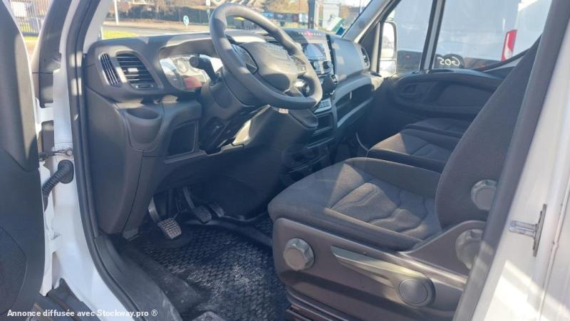 Photo Iveco Daily 35S16 image 5/13