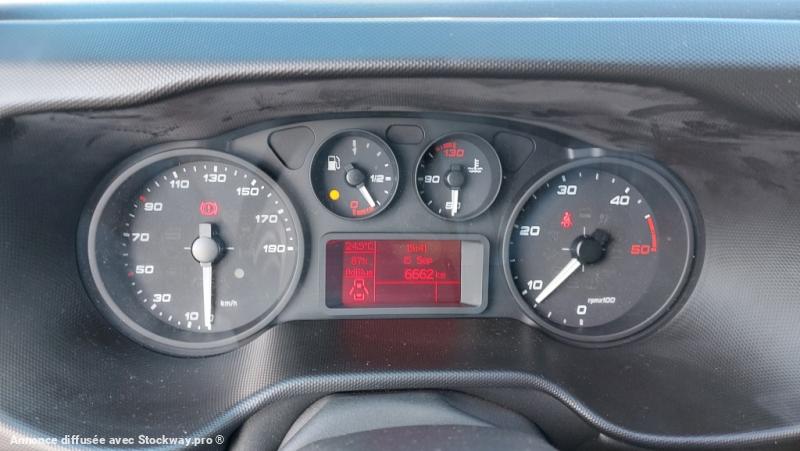 Photo Iveco Daily 35C16 image 8/17