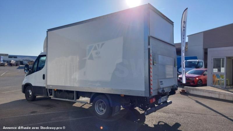 Photo Iveco Daily 35C16 image 2/11