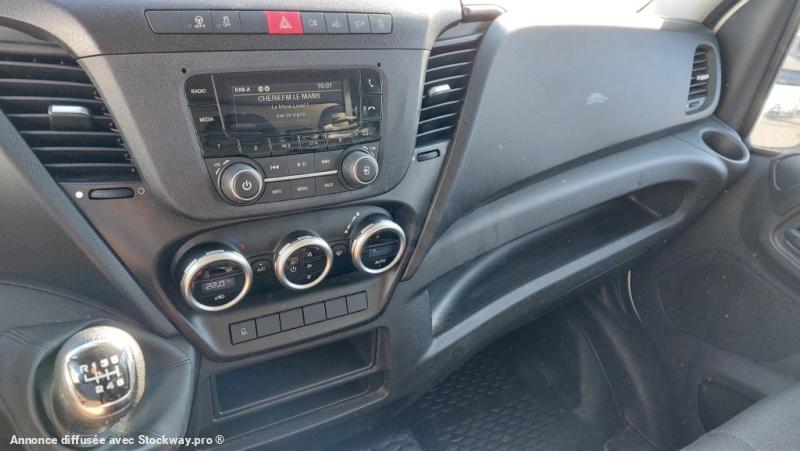 Photo Iveco Daily 35C16 image 6/11