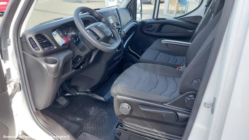 Photo Iveco Daily 35C16 image 6/9