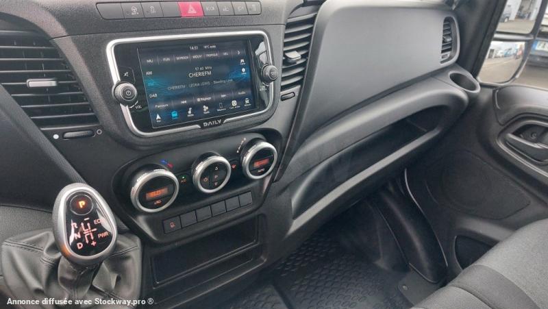 Photo Iveco Daily 35C18 image 7/10