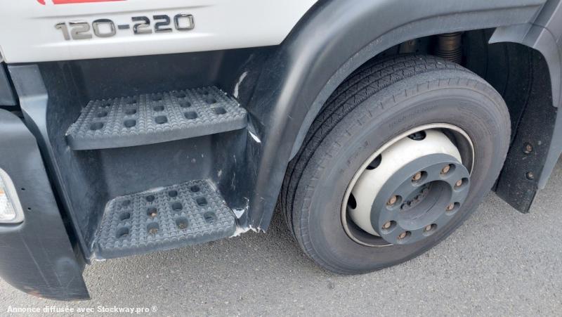 Photo Iveco Eurocargo ML 120 E 22 P image 11/12