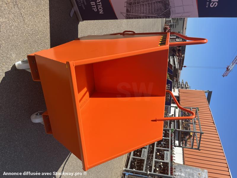 Photo Intequedis Benne à Roulettes à Déchets Autovidante  image 18/18