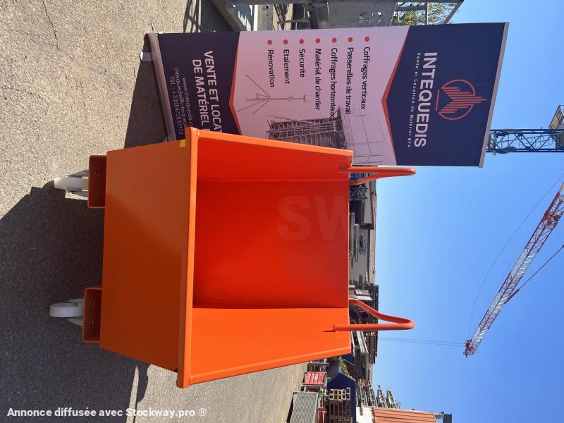 Photo Intequedis Benne à Roulettes à Déchets Autovidante  image 8/18