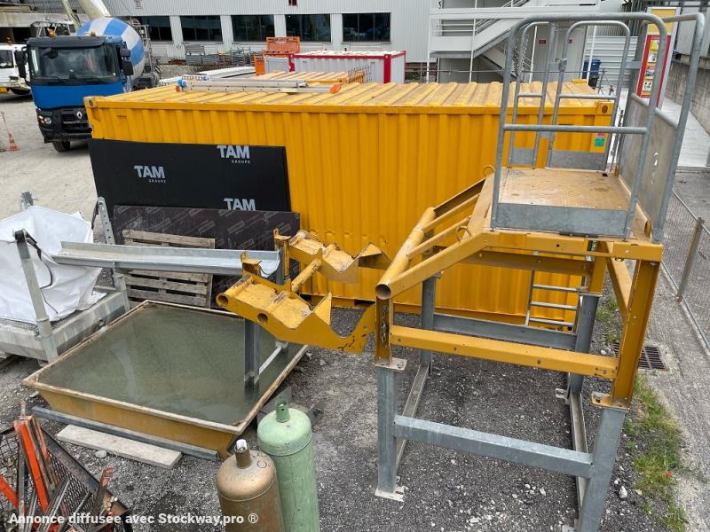 A LOUER PODIUM et TOUR de Lavage pour Bennes à Béton 