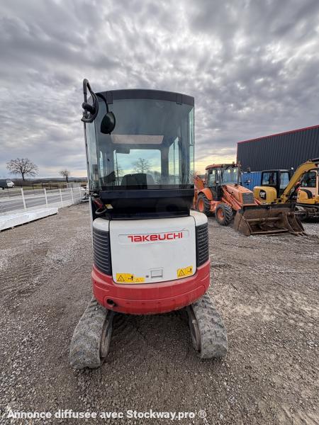 Photo Takeuchi TB 23  image 2/13