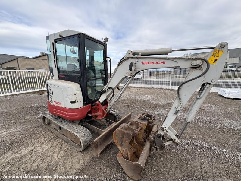 Photo Takeuchi TB 23  image 4/13