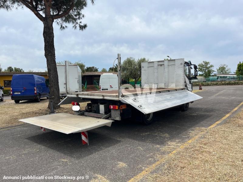 Photo Iveco Eurocargo 120 E 25 image 11/31