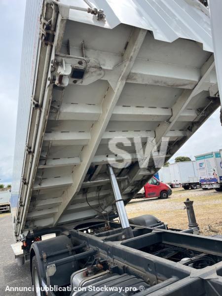 Photo Iveco Eurocargo 120 E 25 image 13/31
