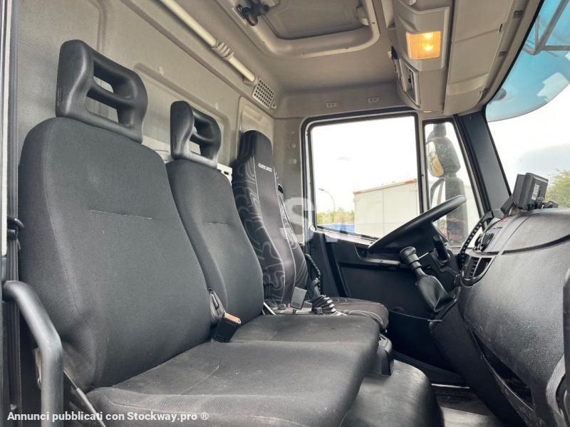 Photo Iveco Eurocargo 120 E 25 image 17/31