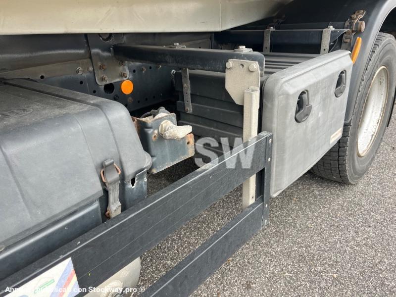 Photo Iveco Eurocargo 120 E 25 image 23/31