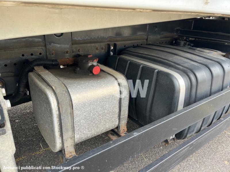 Photo Iveco Eurocargo 120 E 25 image 25/31
