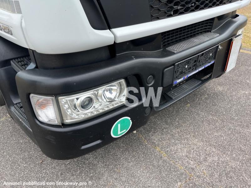 Photo Iveco Eurocargo 120 E 25 image 30/31