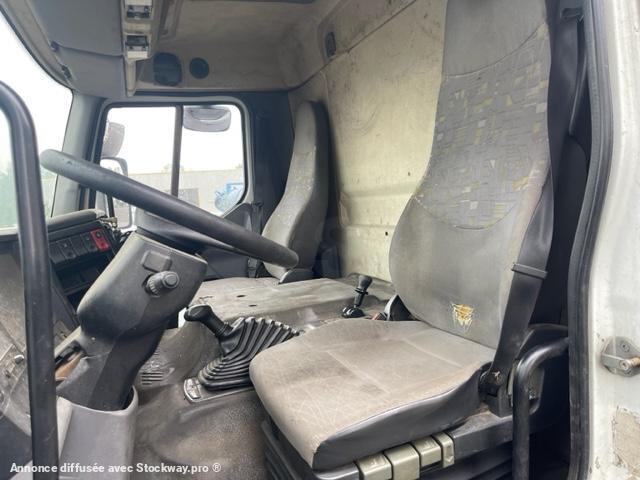 Photo Renault Premium 300 image 13/16