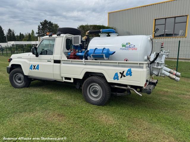 Photo Toyota Land Cruiser  image 8/35