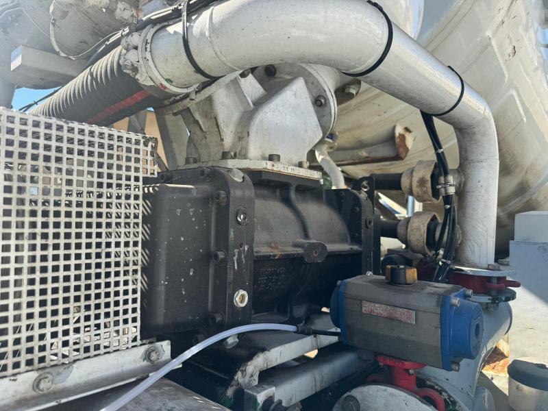 Engin de voirie Renault Premium 370 DCI Camion hydrocureur