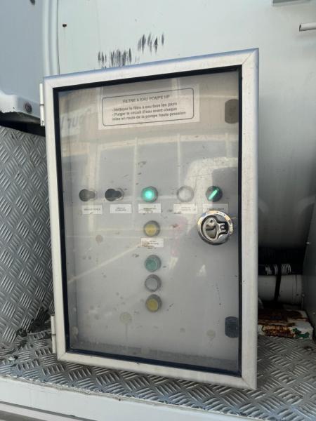 Engin de voirie Renault Premium 370 DCI Camion hydrocureur
