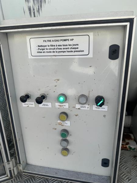 Engin de voirie Renault Premium 370 DCI Camion hydrocureur