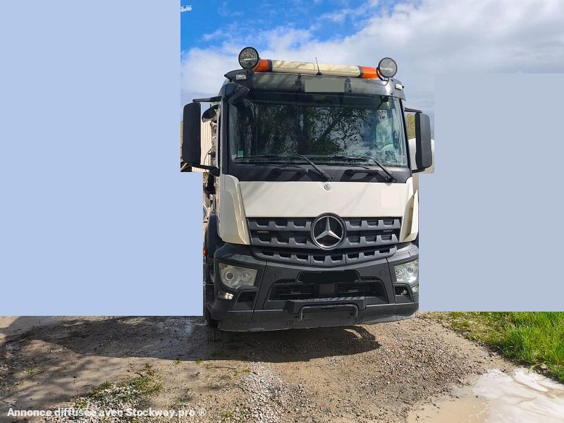 Mercedes Actros 3243