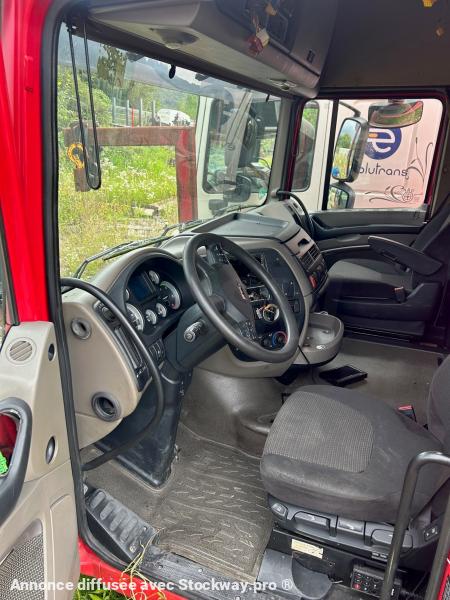 Photo DAF XF105-510 Rouge Grenat  image 3/5