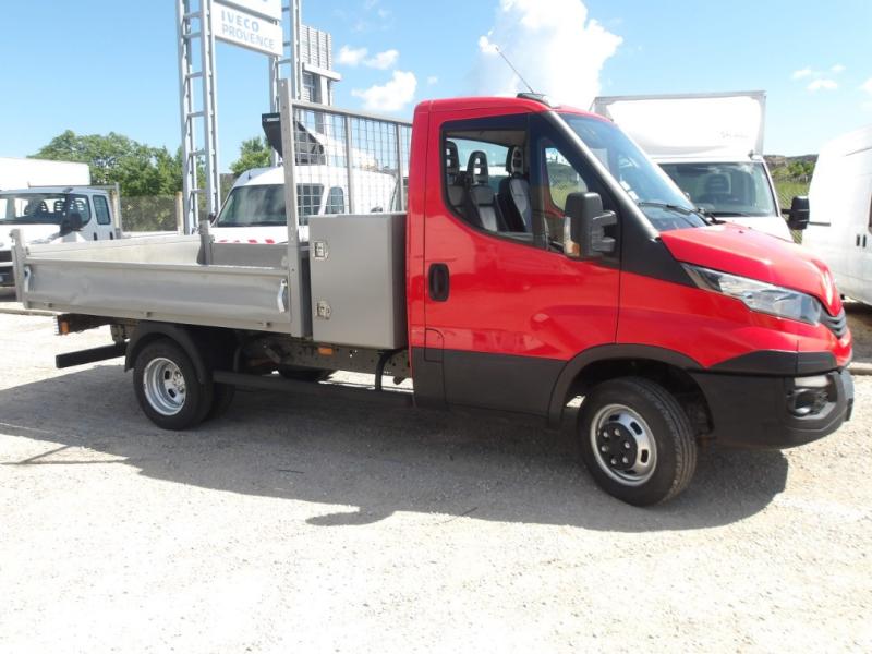 Benne Iveco Daily 35C12 Benne arrière