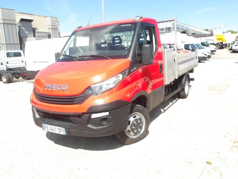 Benne Iveco Daily 35C12 Benne arrière