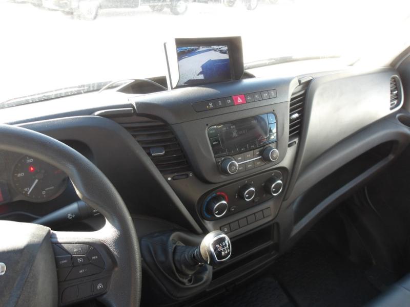 Benne Iveco Daily 35C16 Benne arrière